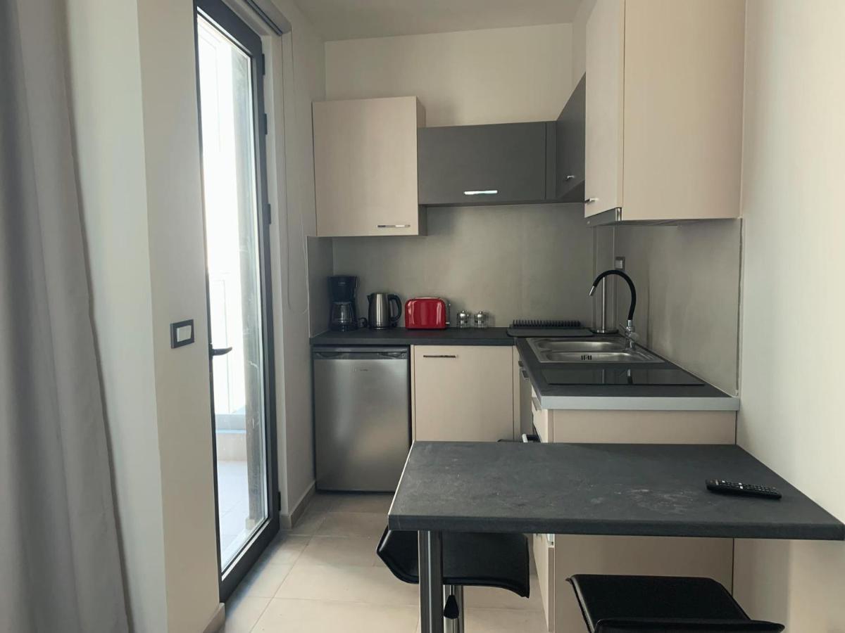 King Crimson Luxury Apartments Marathokefala Екстер'єр фото
