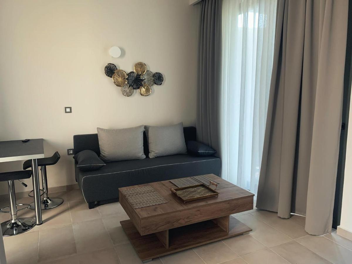 King Crimson Luxury Apartments Marathokefala Екстер'єр фото