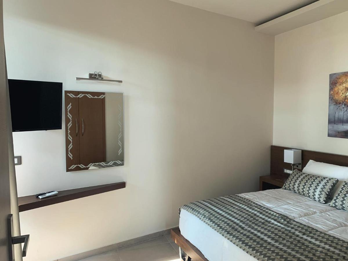 King Crimson Luxury Apartments Marathokefala Екстер'єр фото